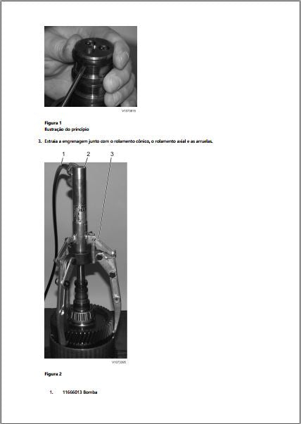 Extração da engrenagem da HTL220 junto com o rolamento cônico e o rolamento axial usando saca-polia de três garras acionado pela bomba 11666013