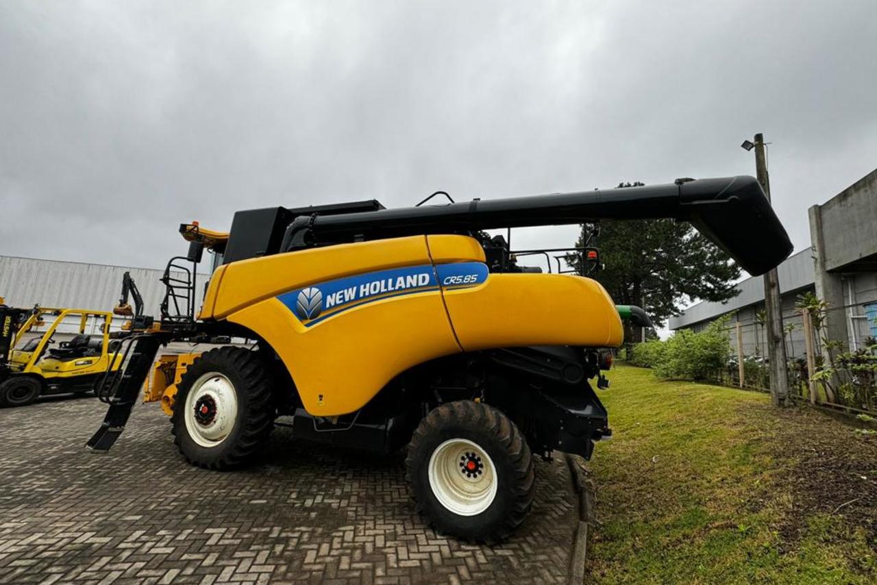 CATALOGO DE PEÇAS COLHEITADEIRA - CR5.85 NEW HOLLAND