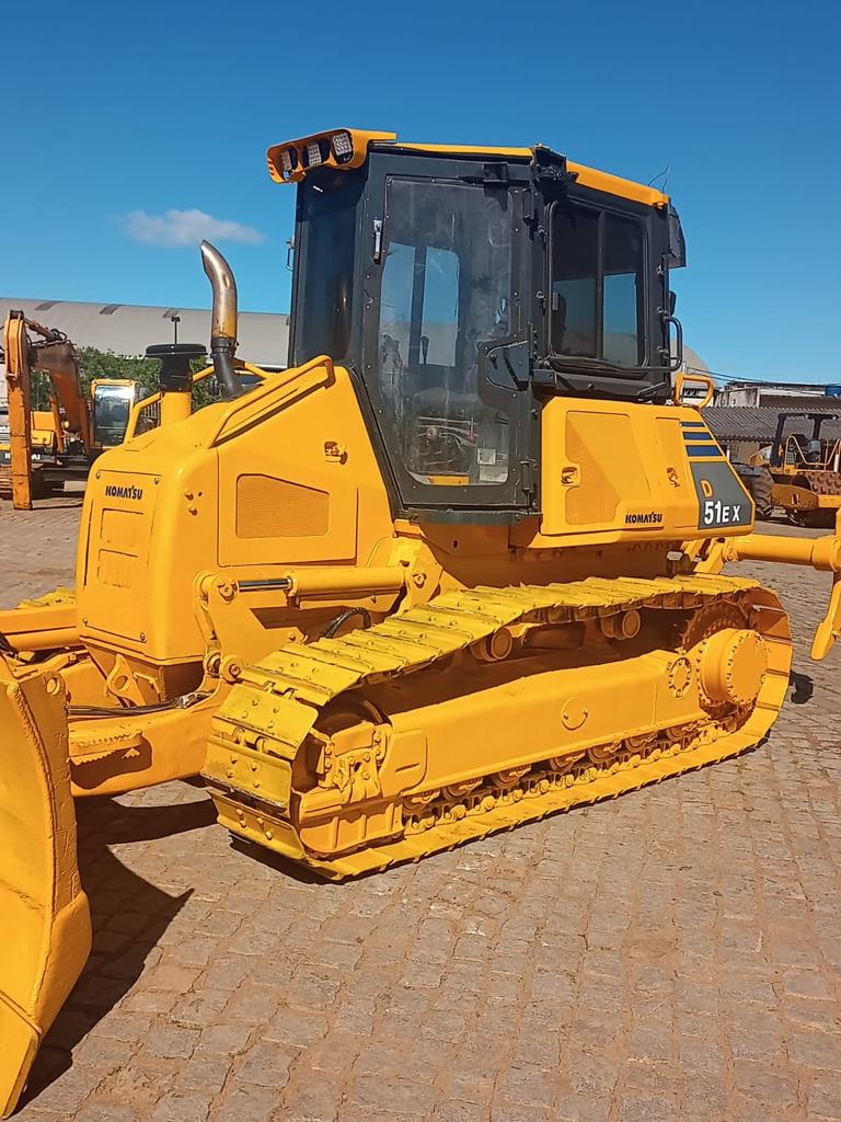 MANUAL DE OPERAÇÃO TRATOR DE ESTEIRA GALEO D51EX KOMATSU