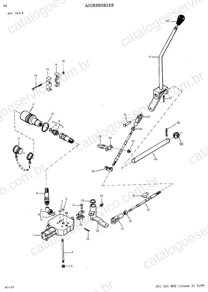 Vista explodida do Catálogo de Peças Massey Ferguson Acessórios MF 2000 e 4000 — exemplo 1