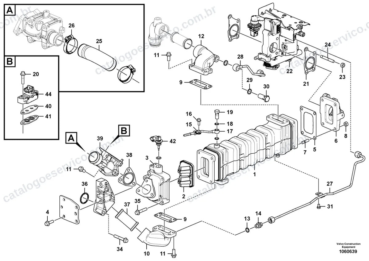 Vista explodida – motor – Catálogo de Peças Volvo DD128C