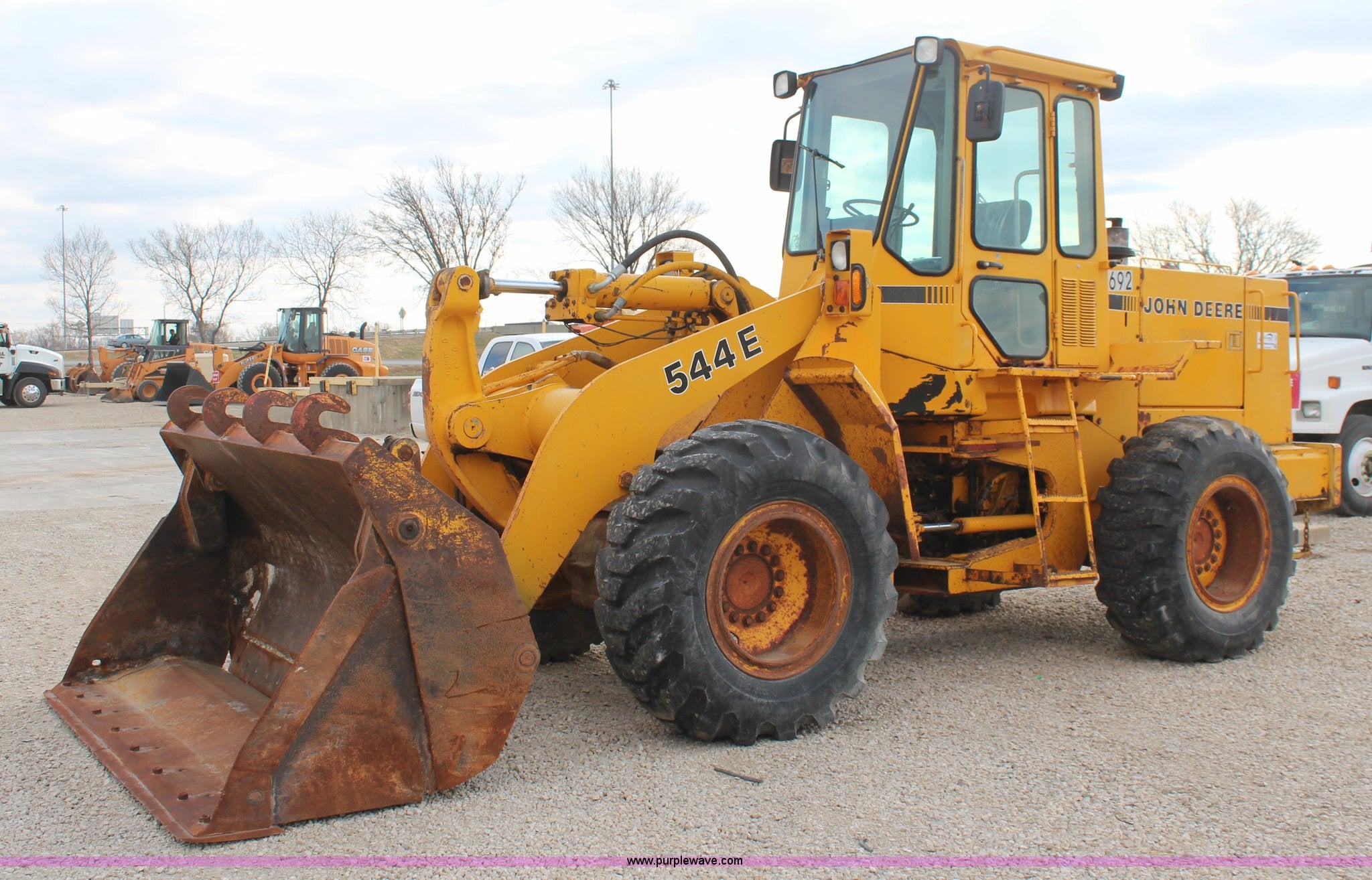 MANUAL DE SERVIÇO MECÂNICO JOHN DEERE - 544E, 544E LL, 544E TC, 624E