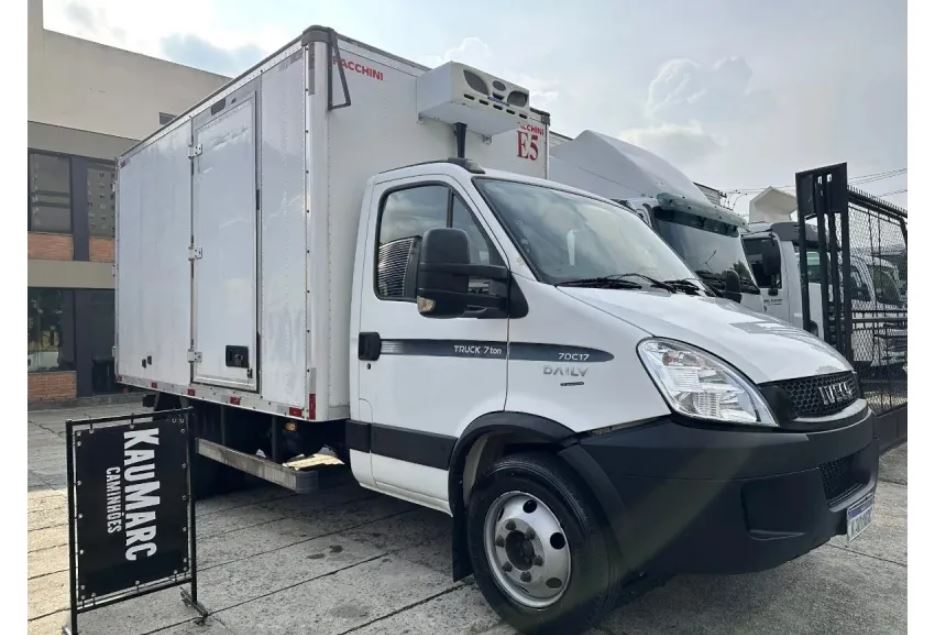 CATÁLOGO DE PEÇAS IVECO - DAILY 70C17 TRUCK 7T ECOLINE -CABINE SIMLPES
