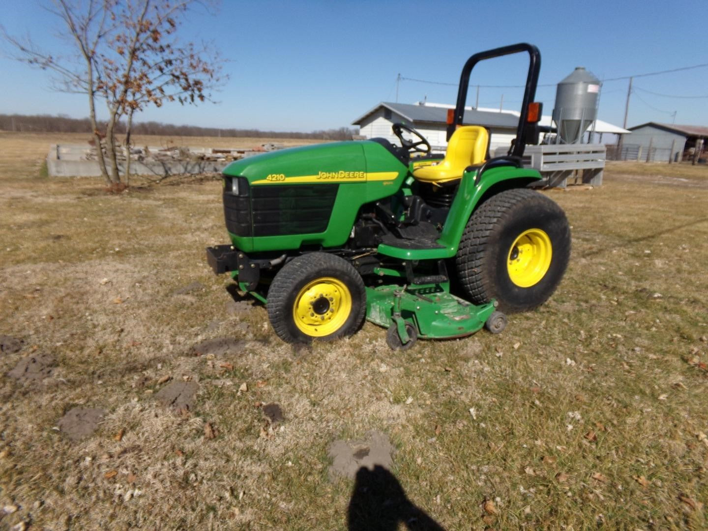 MANUAL DE SERVIÇO MECÂNICO JOHN DEERE - 4210, 4310, 4410 - TRATORES