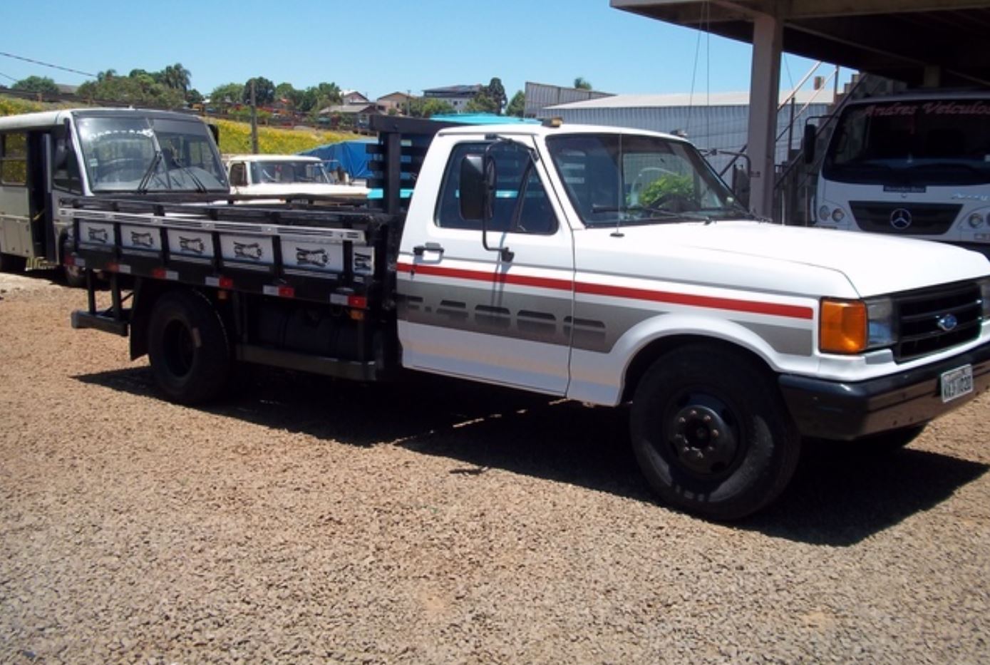 Catalogo De Peças FORD - F-4000 - 1993/1998 - Motor Cummins