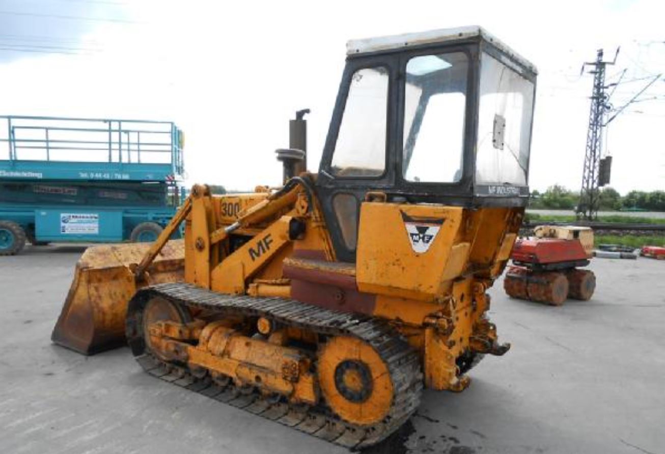 CATALOGO DE PEÇAS MASSEY FERGUSON - MF300 - TRATOR ESTEIRA