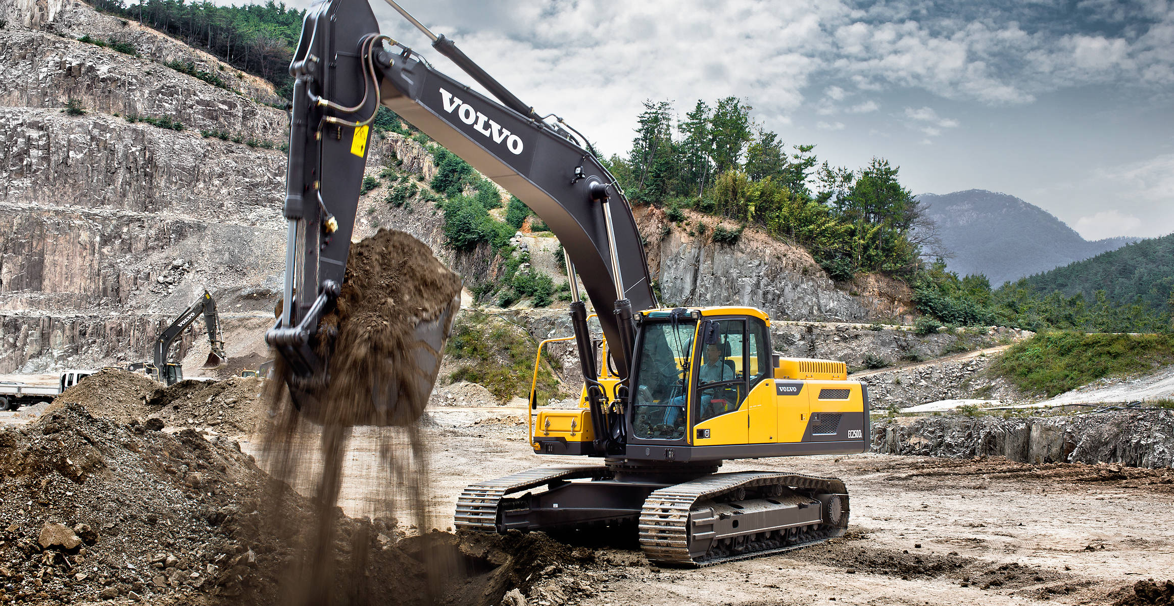 MANUAL DE SERVIÇO DE OFICINA VOLVO - EC250D - ESCAVADEIRA