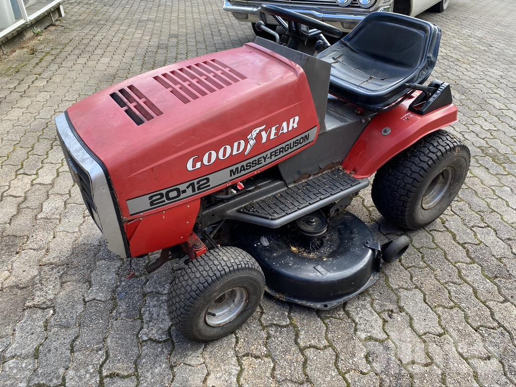 CATÁLOGO DE PECAS MASSEY FERGUSON - 20-12 - RIDER-ON MOWER