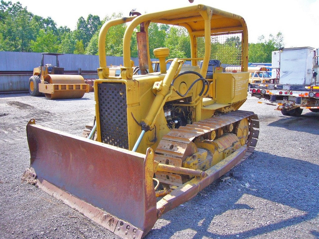 CATALOGO DE PEÇAS MASSEY FERGUSON - MFD400C - TRATOR ESTEIRA