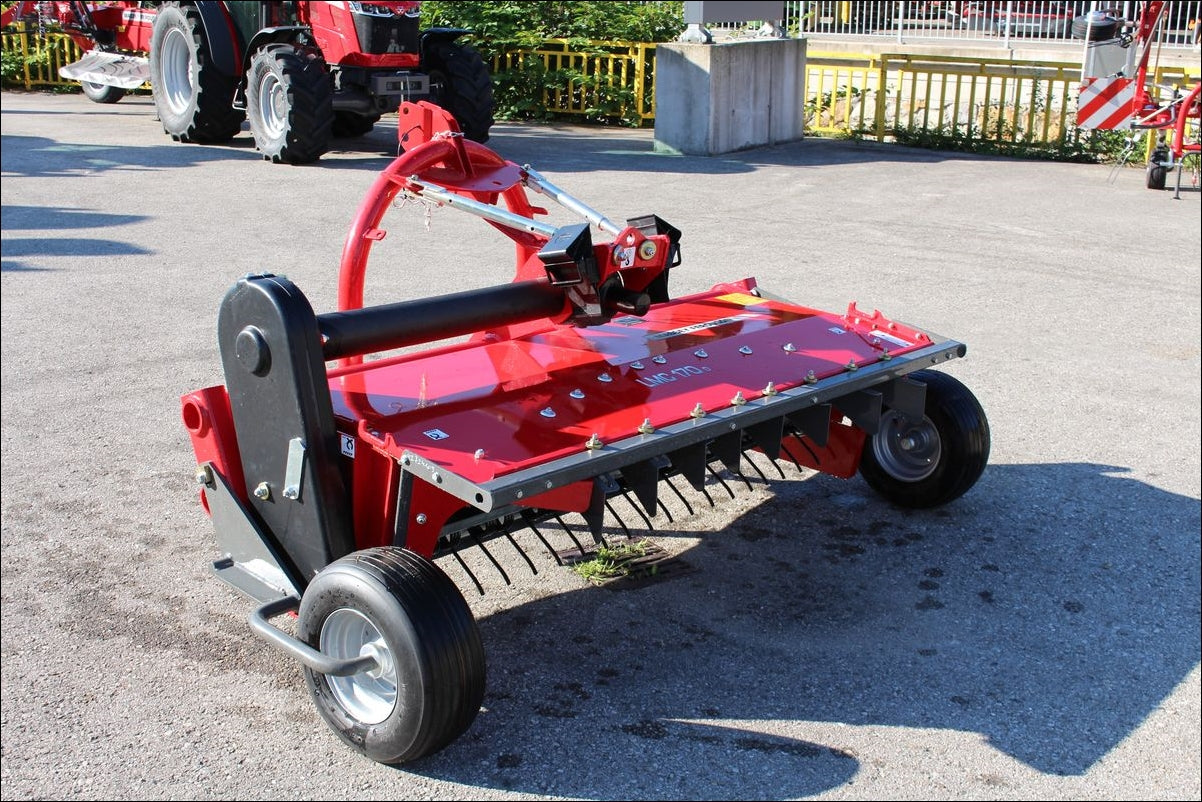 CATÁLOGO DE PEÇAS MASSEY FERGUSON - LMC170D \ NUT - CORTADORA