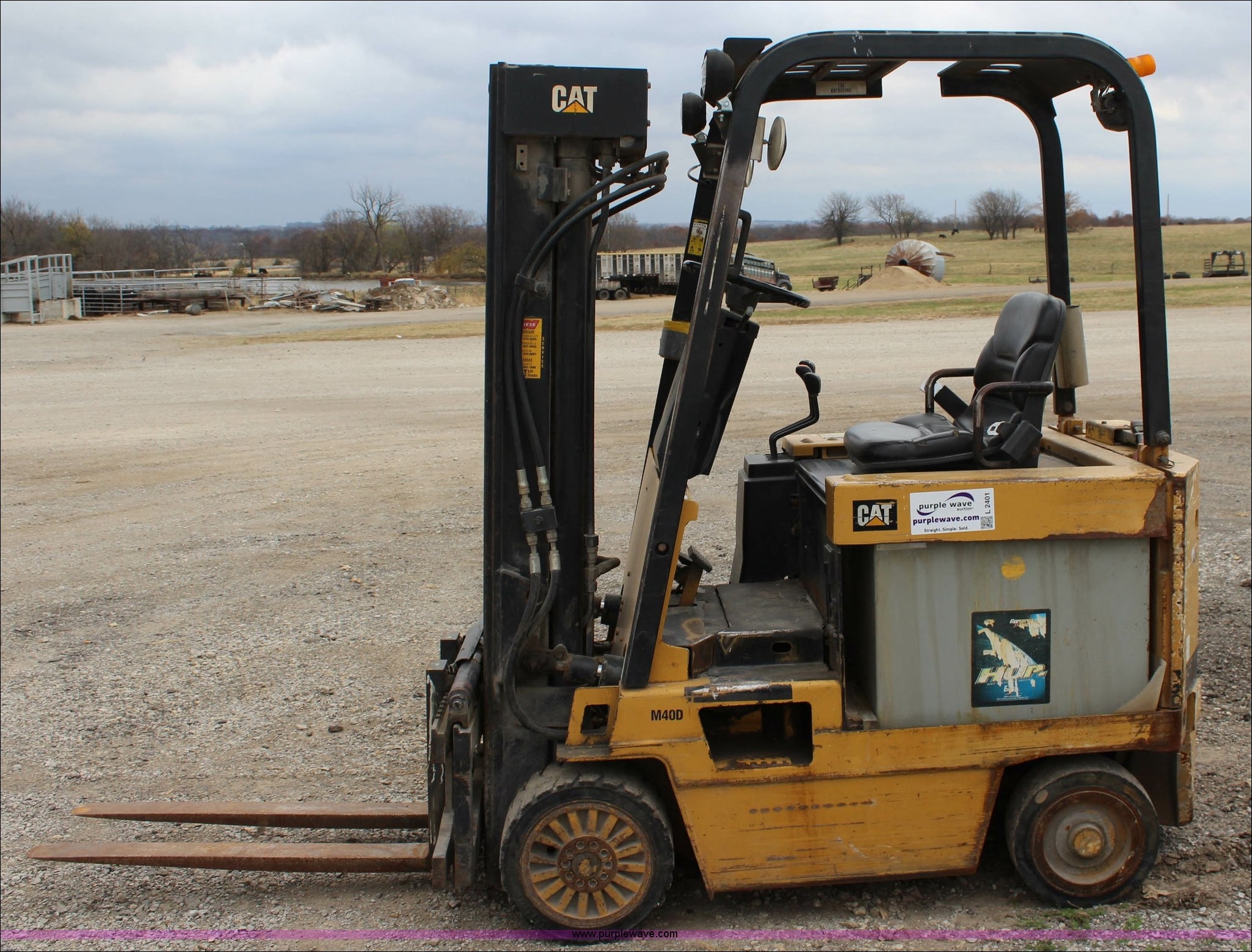Catalogo De Peças CATERPILLAR - M40D - Empilhadeira