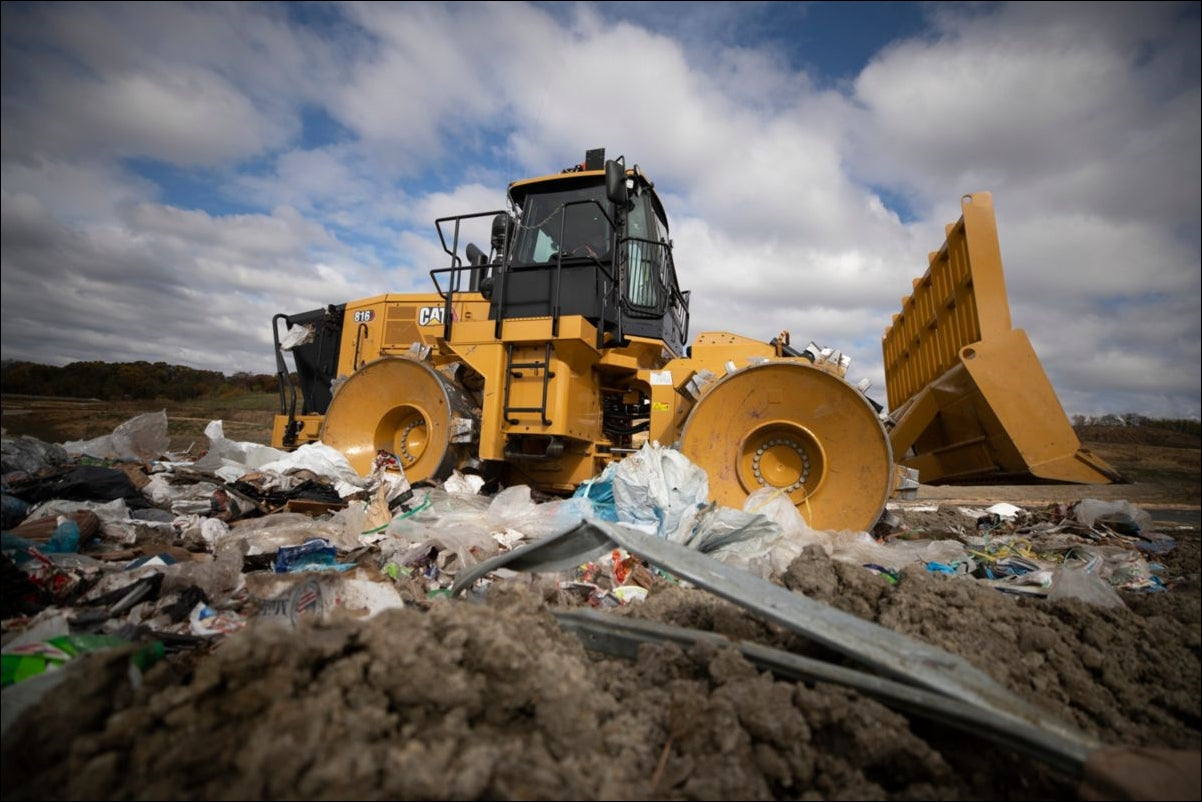 CATALOGO DE PEÇAS CATERPILLAR - 816 - COMPACTADOR DE ATERRO - EM PDF