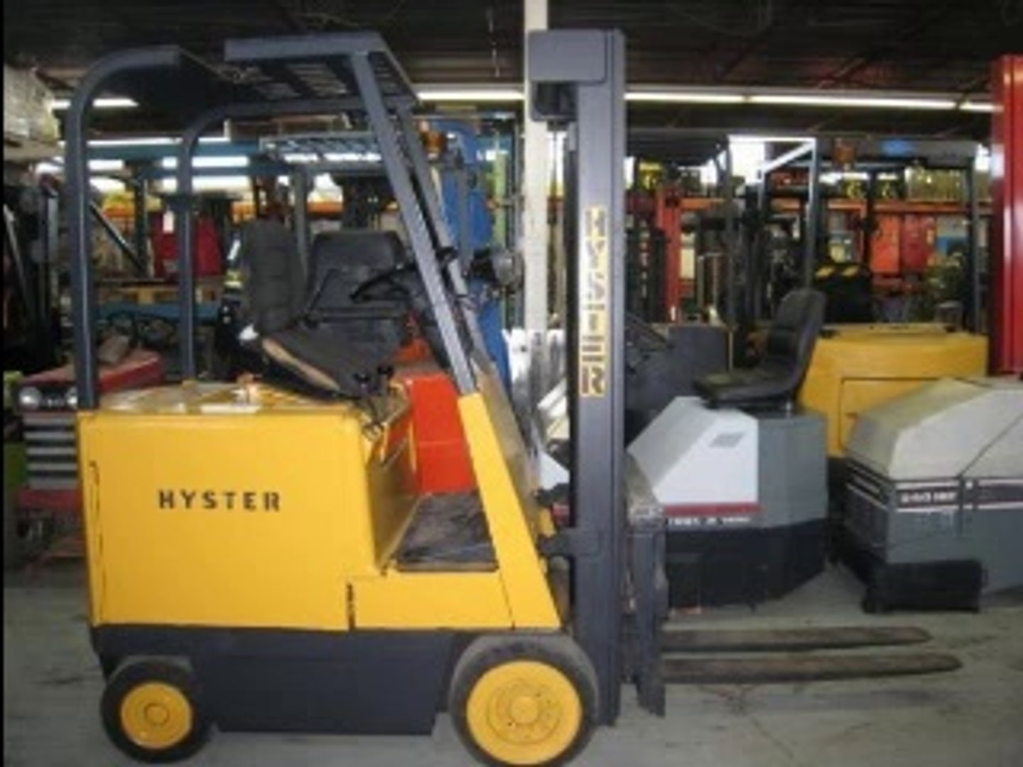 MANUAL DE SERVIÇO HYSTER - E20-30BS - (B114-2) - EMPILHADEIRA