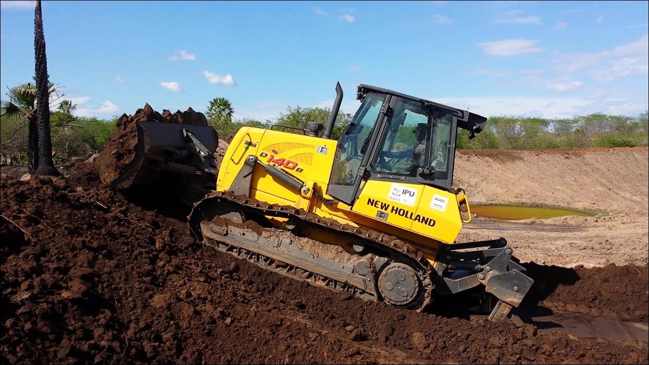 Manual De Serviço NEW HOLLAND - D140B - Trator De Esteira