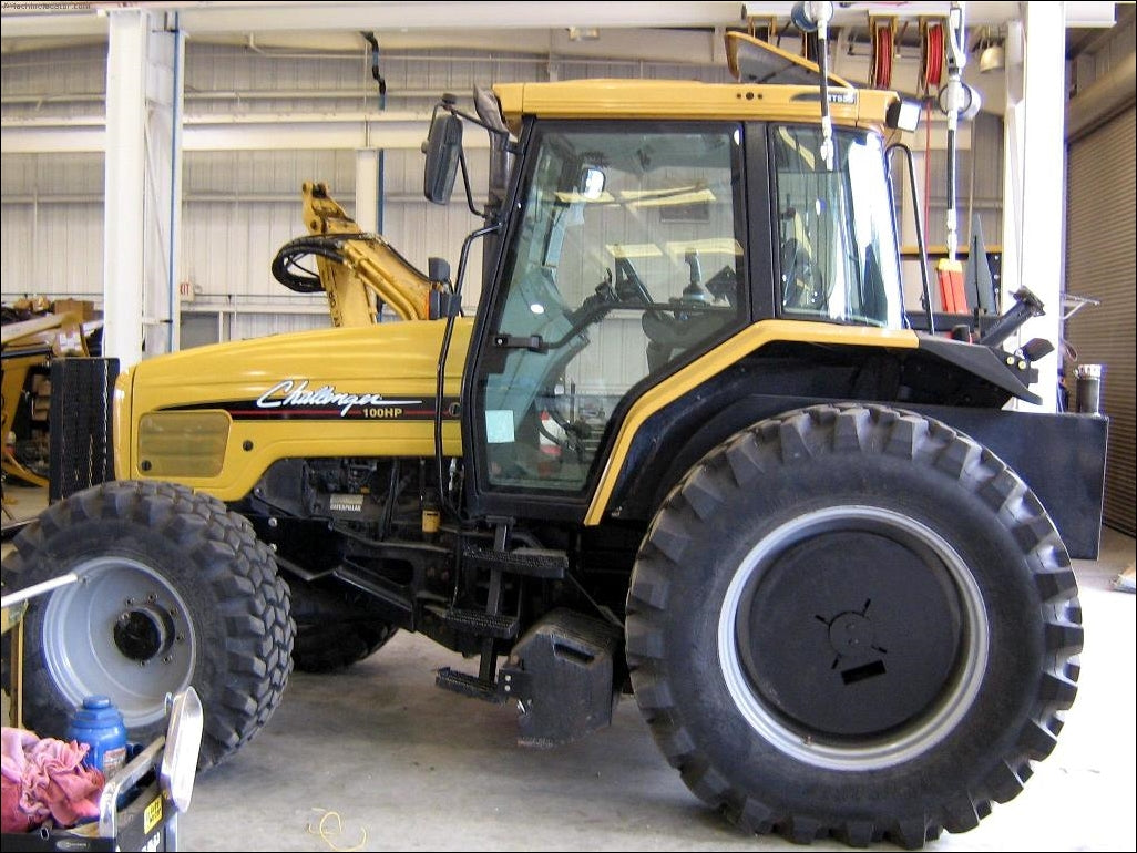 Catalogo De Peças CHALLENGER - MT525B\MT535B\MT545B - Tratores