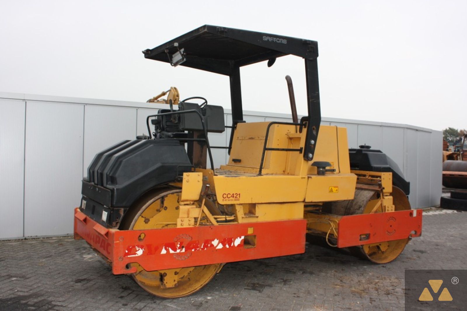 MANUAL DE SERVIÇO DYNAPAC - CC421 - ROLO VIBRATÓRIO
