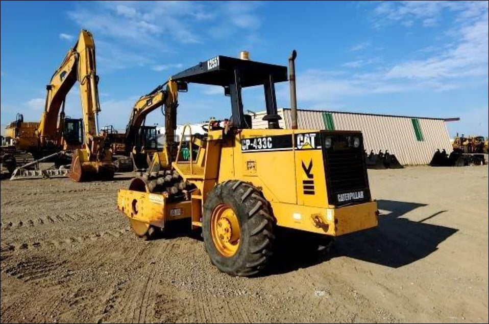 CATALOGO DE PEÇAS CATERPILLAR - CP-433C - ROLO COMPACTADOR VIBRATÓRIO EM PDF