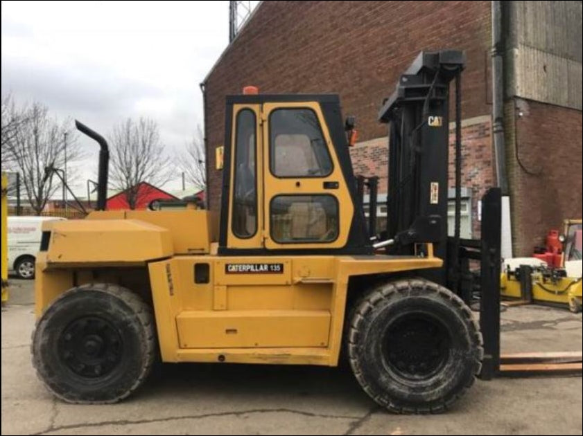 Catalogo De Peças CATERPILLAR - DP135 - Empilhadeira