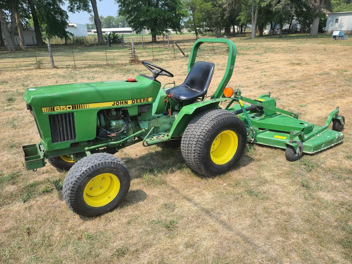 MANUAL DE SERVIÇO MECÂNICO JOHN DEERE - 650, 750 - TRATORES