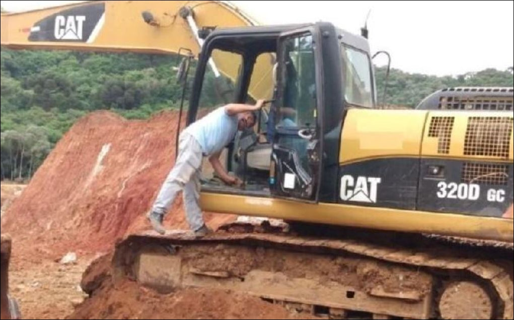 Manual de Serviço CATERPILLAR - 320D GC - Escavadora (Inglês) PDF