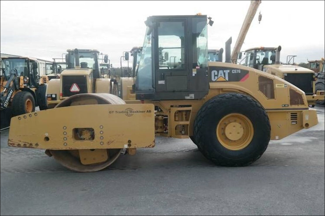 CATALOGO DE PEÇAS CATERPILLAR - CS-76 - ROLO COMPACTADOR VIBRATÓRIO EM PDF