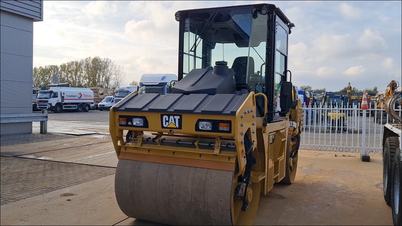 CATALOGO DE PEÇAS CATERPILLAR - CD8 - ROLO COMPACTADOR EM PDF