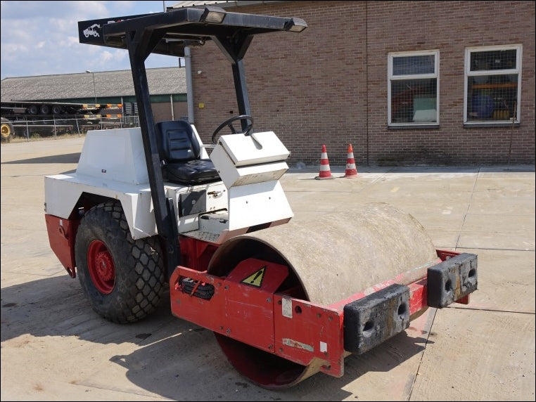 Catalogo De Peças DYNAPAC - CA 121D\PD - Roller Vibratory