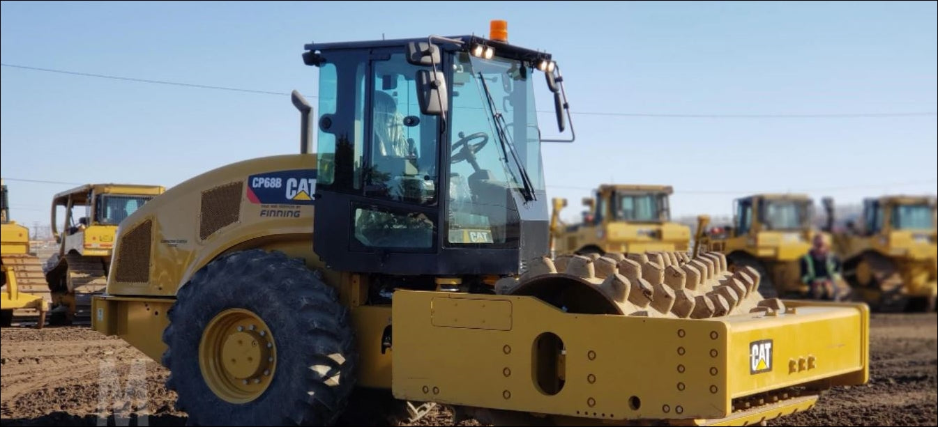 Manual de Serviço CATERPILLAR - CP68B - Rolo Compactador Vibratório (Inglês) PDF