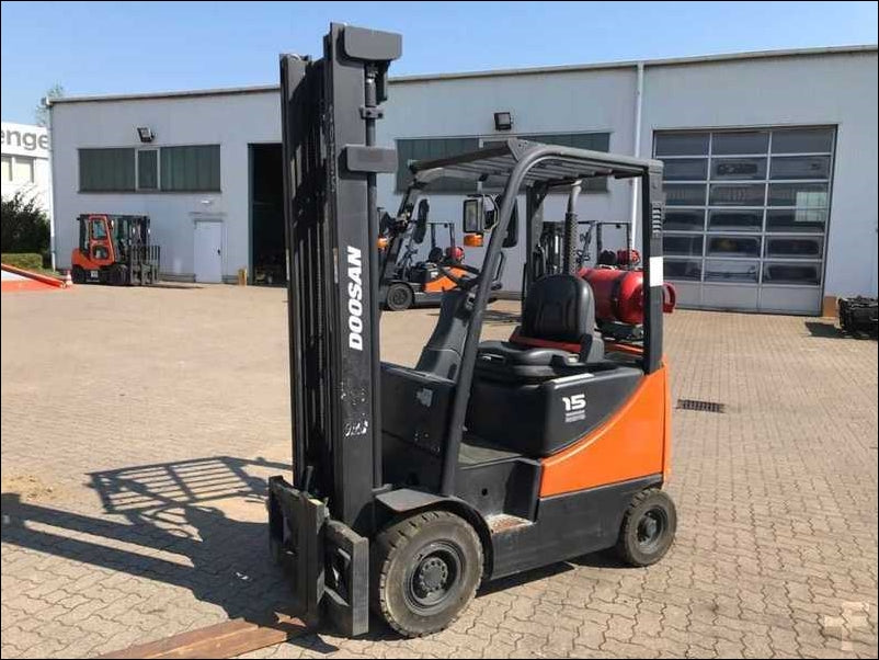 Catalogo De Peças DOOSAN - G15\18S - Empilhadeira