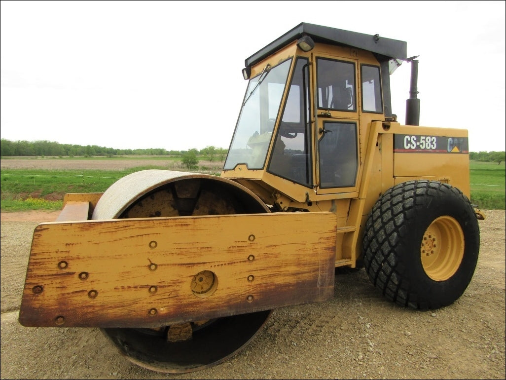 CATALOGO DE PEÇAS CATERPILLAR - CS-583 - ROLO COMPACTADOR VIBRATÓRIO EM PDF