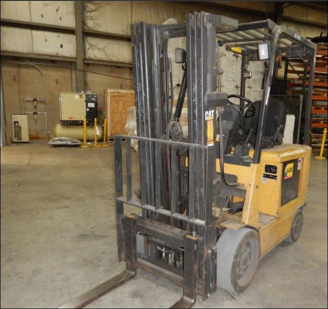 Catalogo De Peças CATERPILLAR - 2EC25 72\80V - Empilhadeira