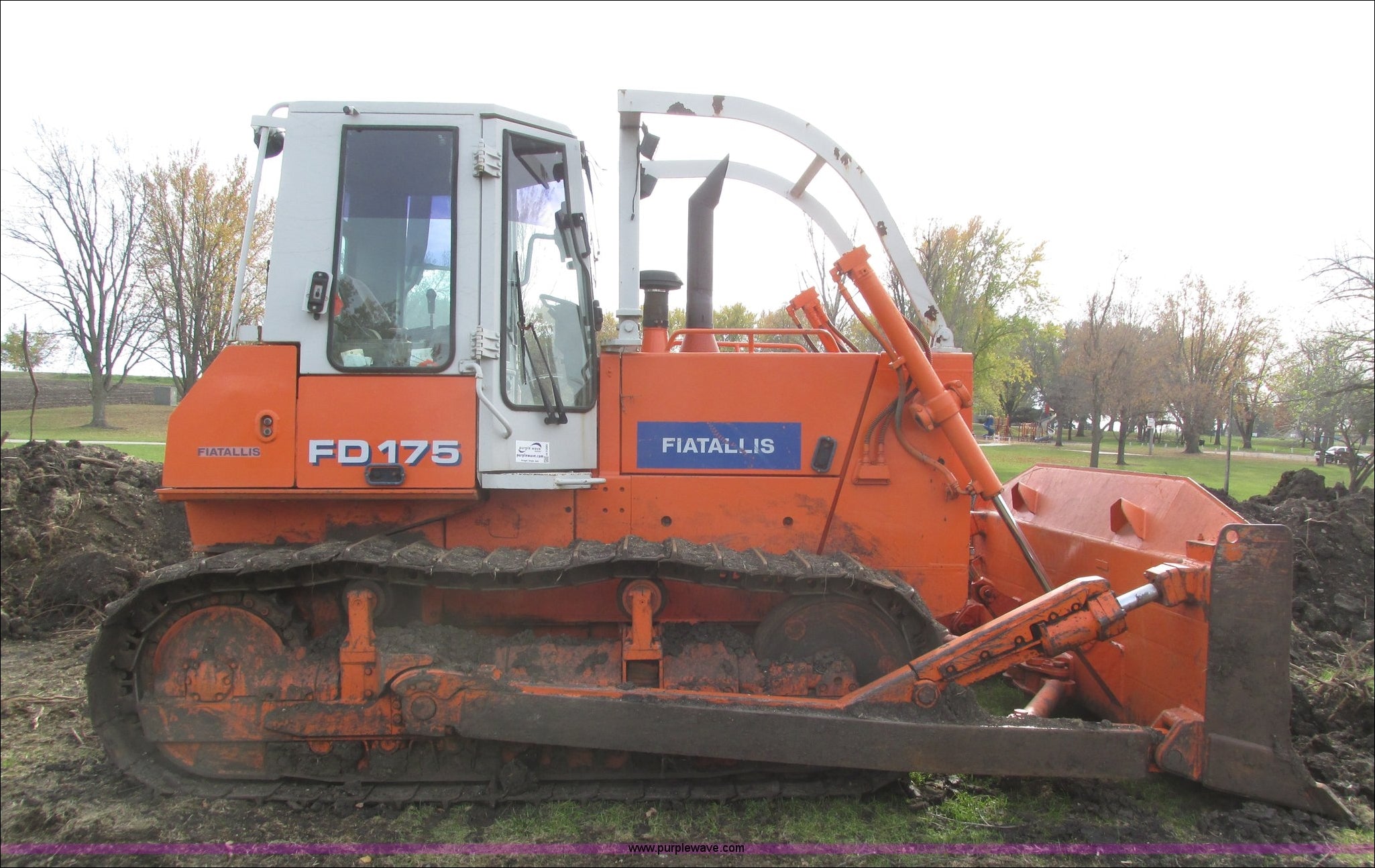 Manual De Serviço FIATALLIS - FD175 - Trator De Esteira