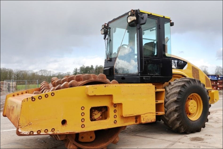 CATALOGO DE PEÇAS CATERPILLAR - CP76B - ROLO COMPACTADOR VIBRATÓRIO EM PDF