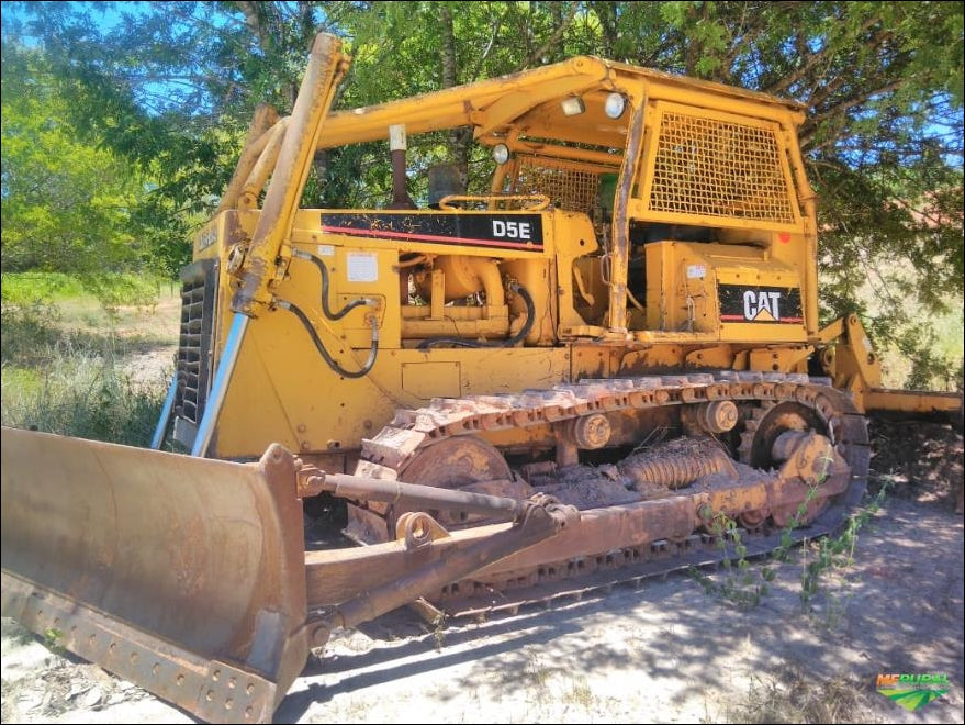 CATALOGO DE PEÇAS CATERPILLAR - D5E - TRATOR DE ESTEIRA EM PDF