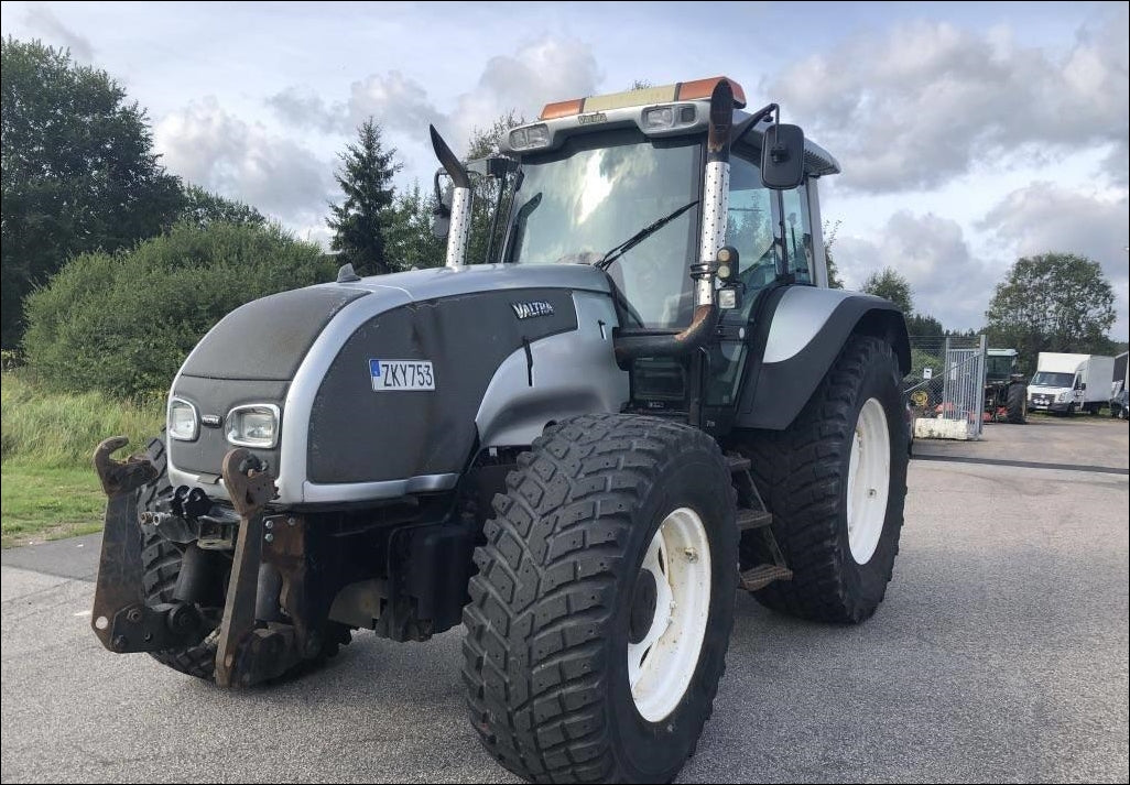 Catálogo De Peças Valtra - T130 (T SERIES) - Trator