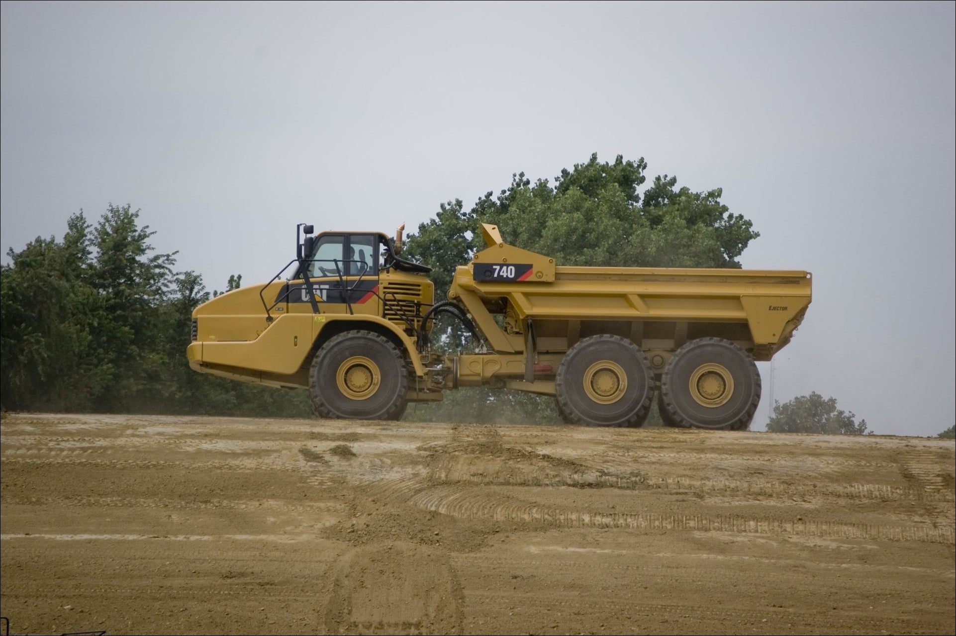 Manual de Serviço CATERPILLAR - 740 - Caminhão articulado - ( Inglês )