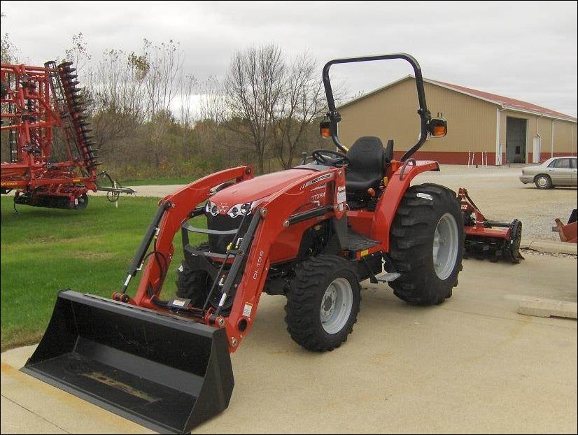 Catalogo De Peças MASSEY FERGUSON - 1735M STAGE 5 - Trator Compacto