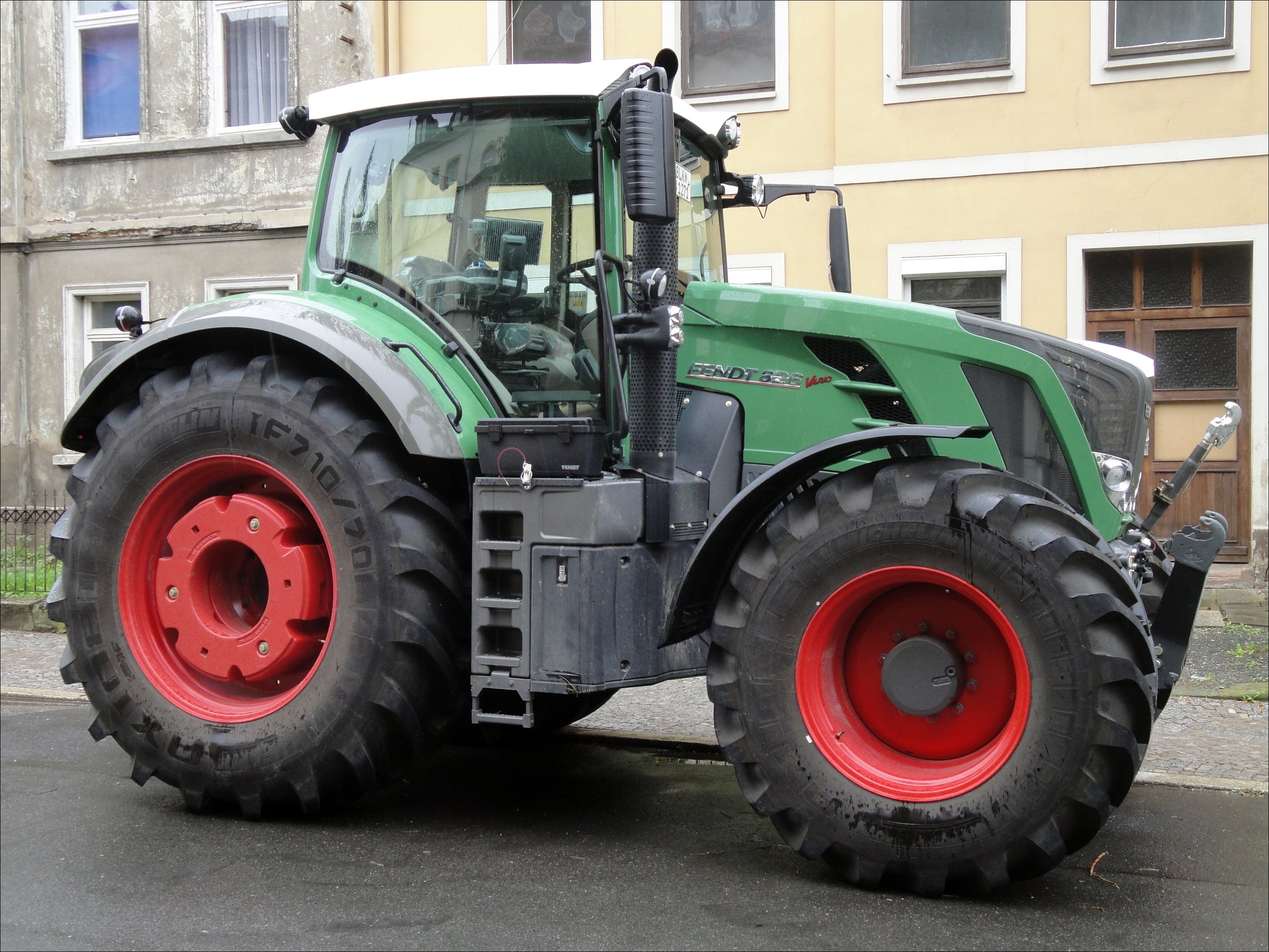 Catalogo De Peças FENDT - 826NA S4 - Trator