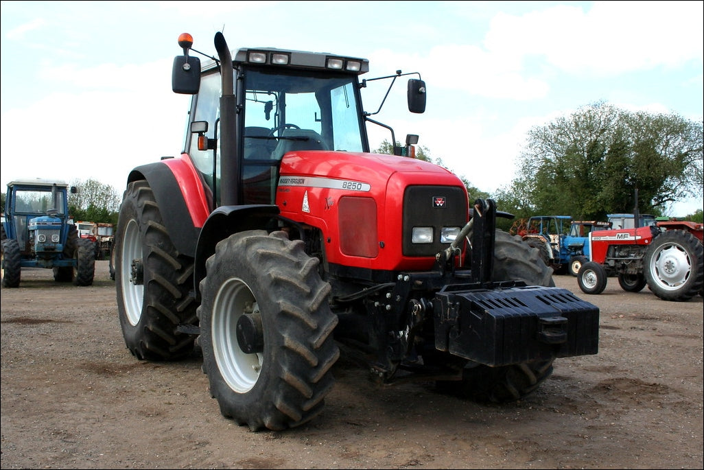 Catalogo De Peças MASSEY FERGUSON - MF 8250 - Trator