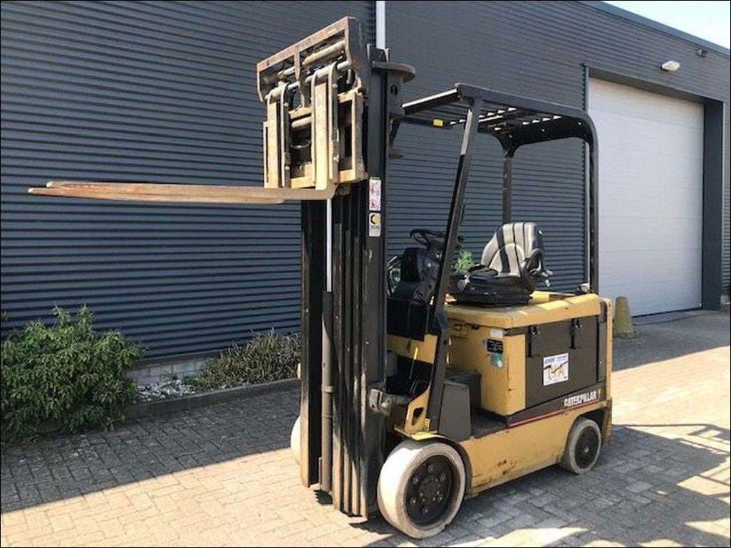 Catalogo De Peças CATERPILLAR - EC25K - Empilhadeira