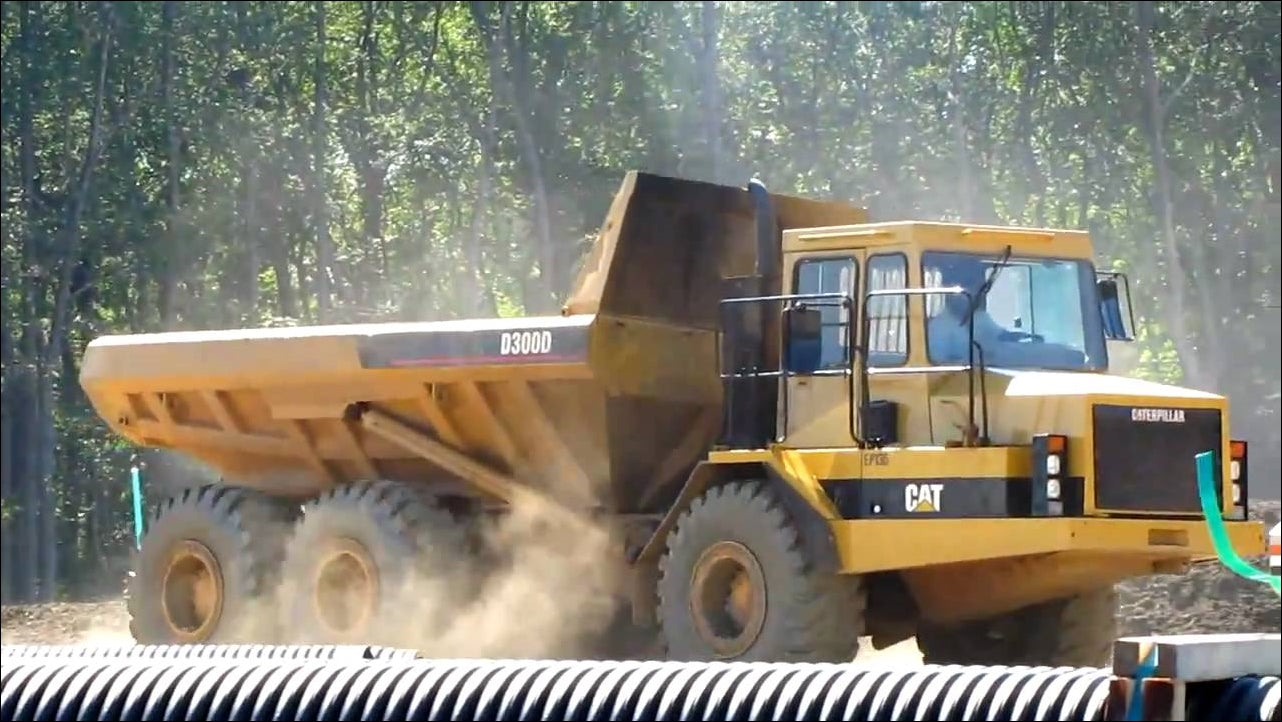 Manual de Serviço CATERPILLAR - D300D - Caminhão articulado - ( Inglês )