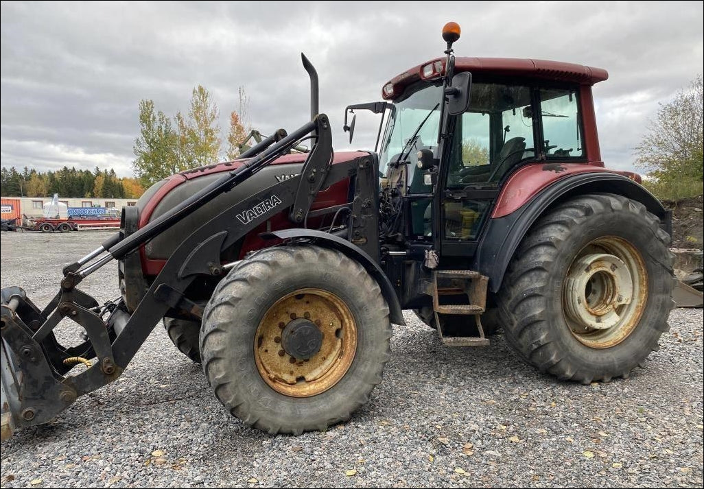 Catálogo De Peças Valtra - XM130 (XM SERIES) - Trator Fruteiro