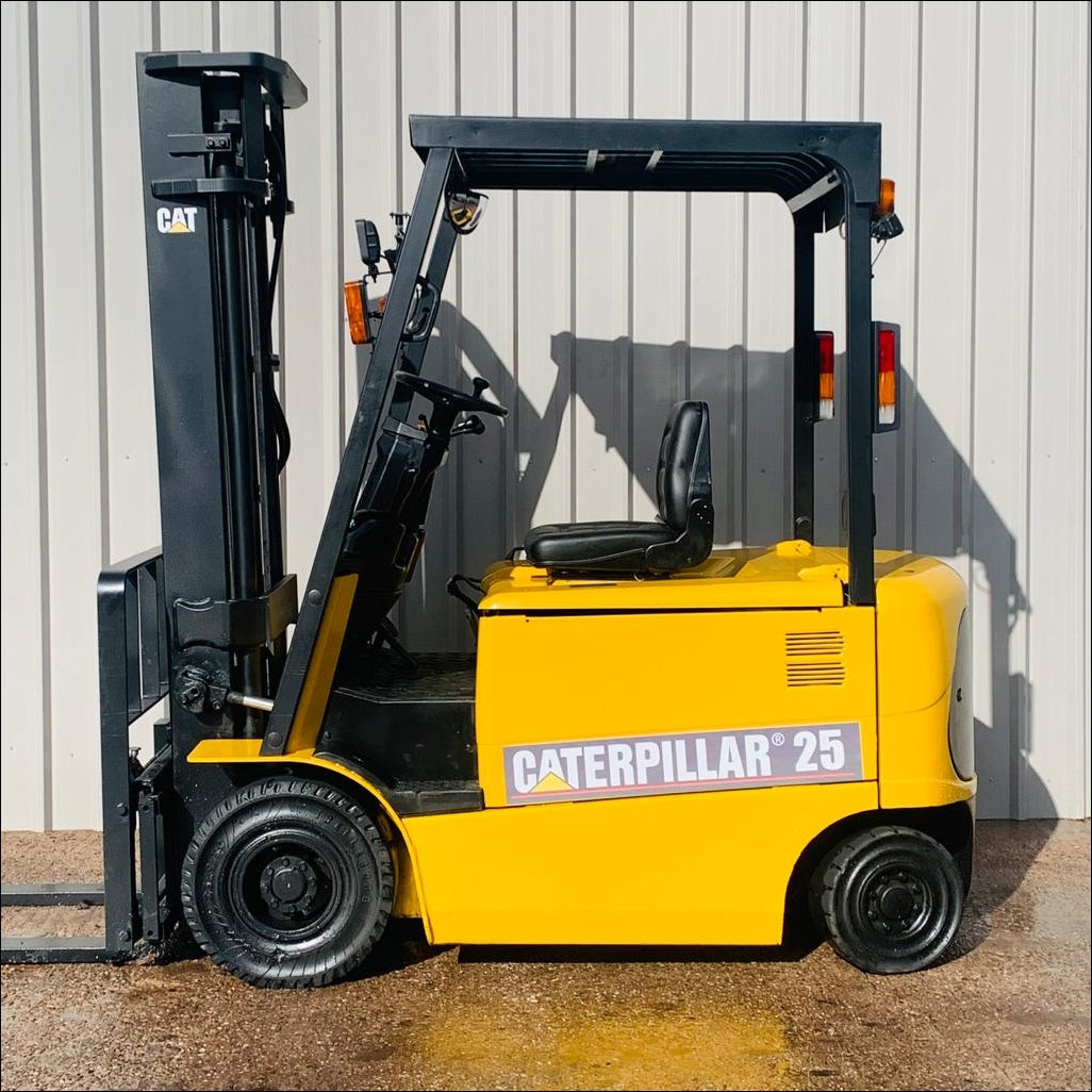 Catalogo De Peças CATERPILLAR - EP25K PAC - Empilhadeira
