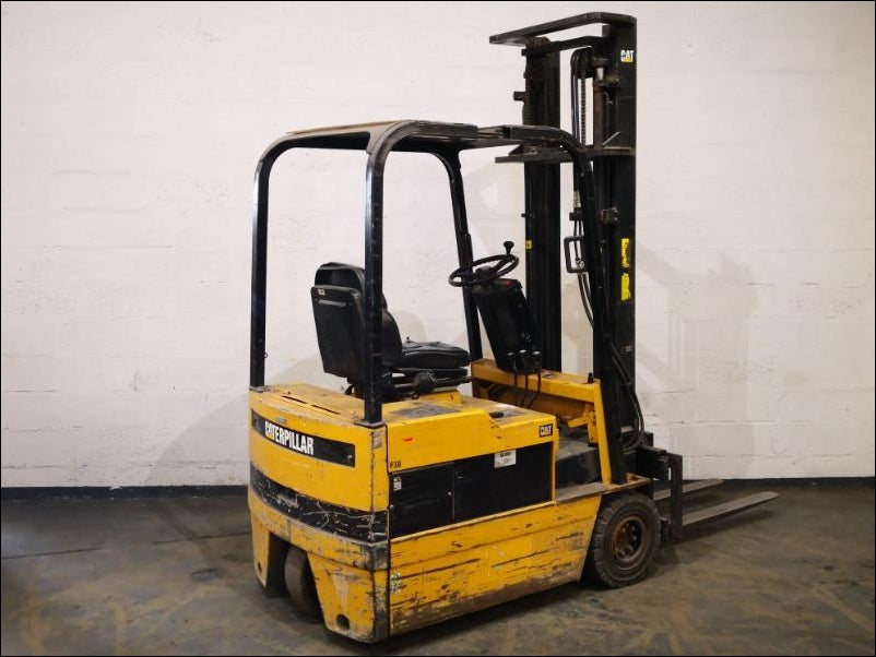 Catalogo De Peças CATERPILLAR - F30 - Empilhadeira