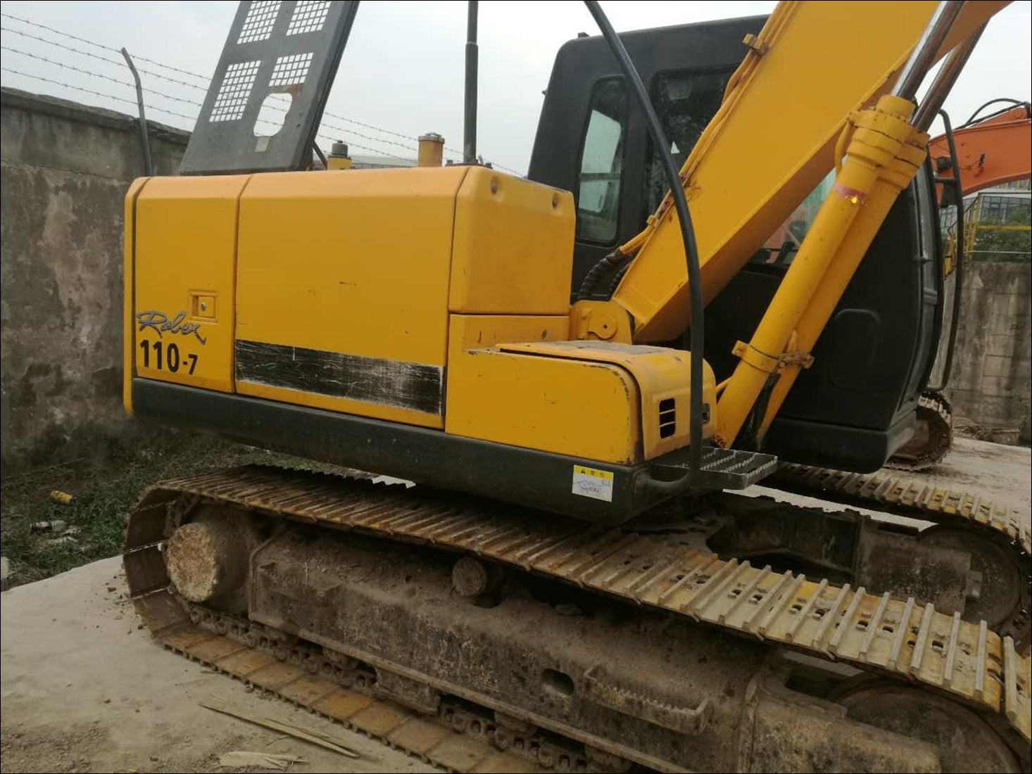 Manual De Serviço HYUNDAI - R110-7 - Escavador Hidráulico