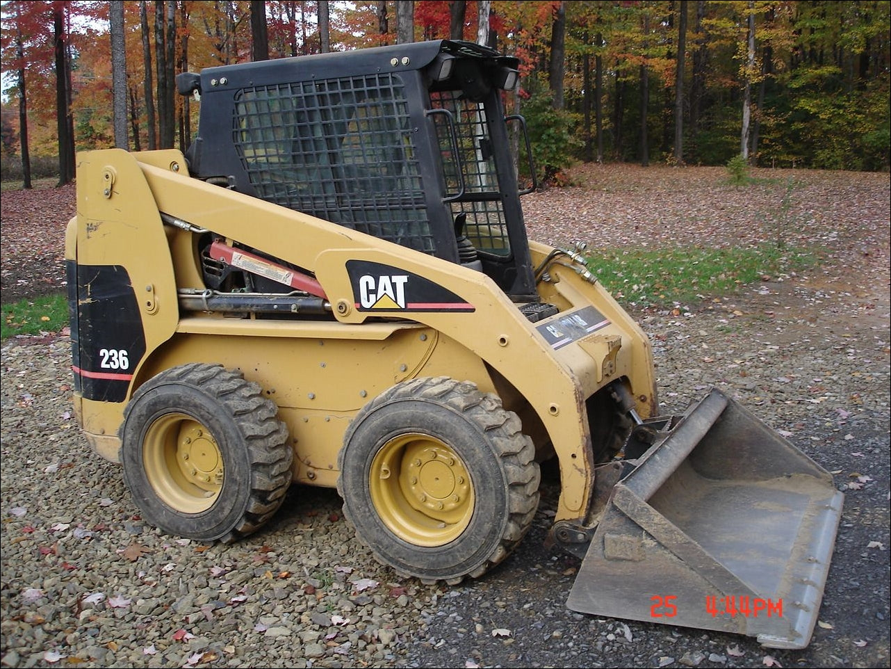 Manual de Serviço CATERPILLAR - 236 - Mini Carregadeira (Inglês) PDF