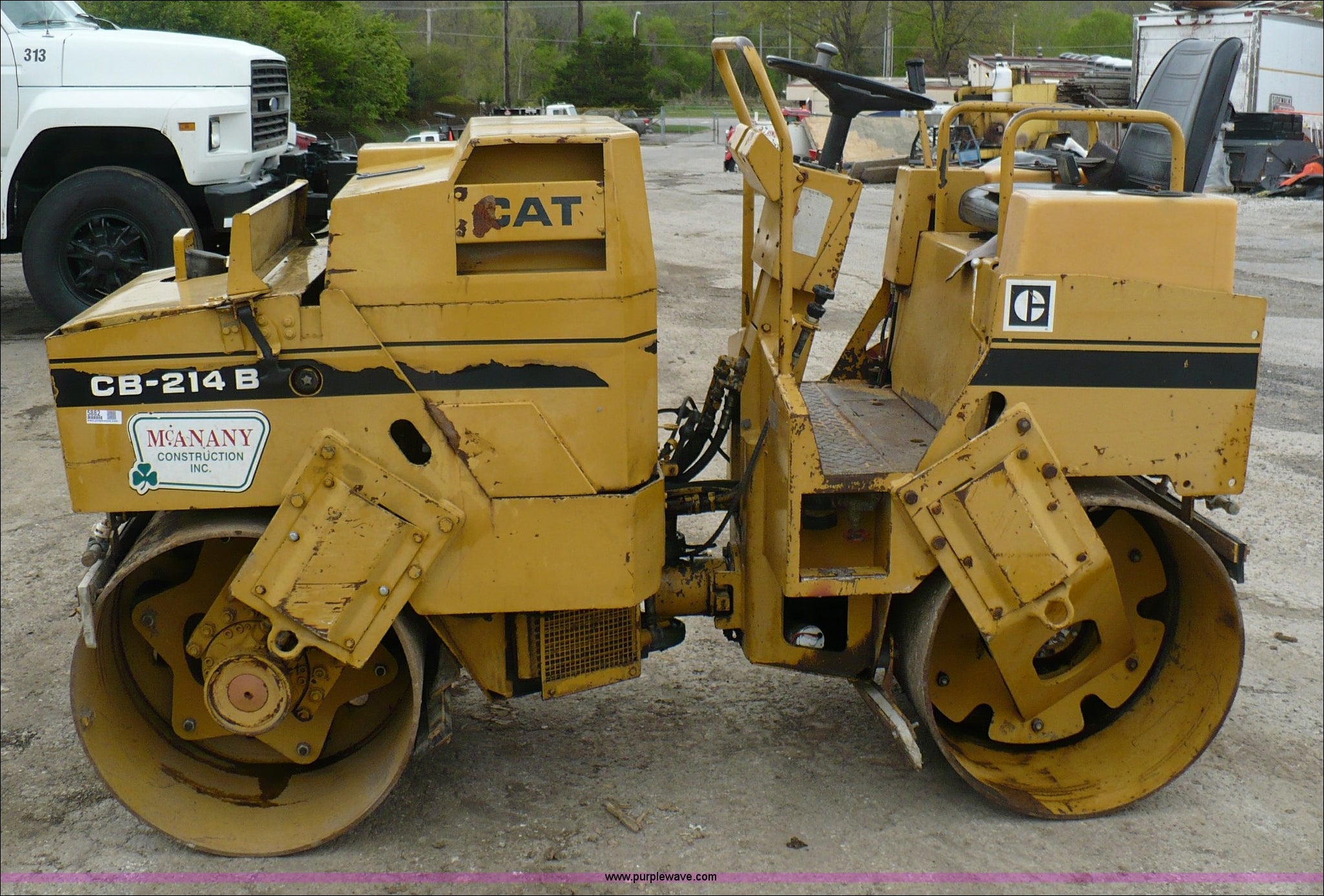 CATALOGO DE PEÇAS CATERPILLAR - CB-214B - ROLO COMPACTADOR VIBRATÓRIO EM PDF