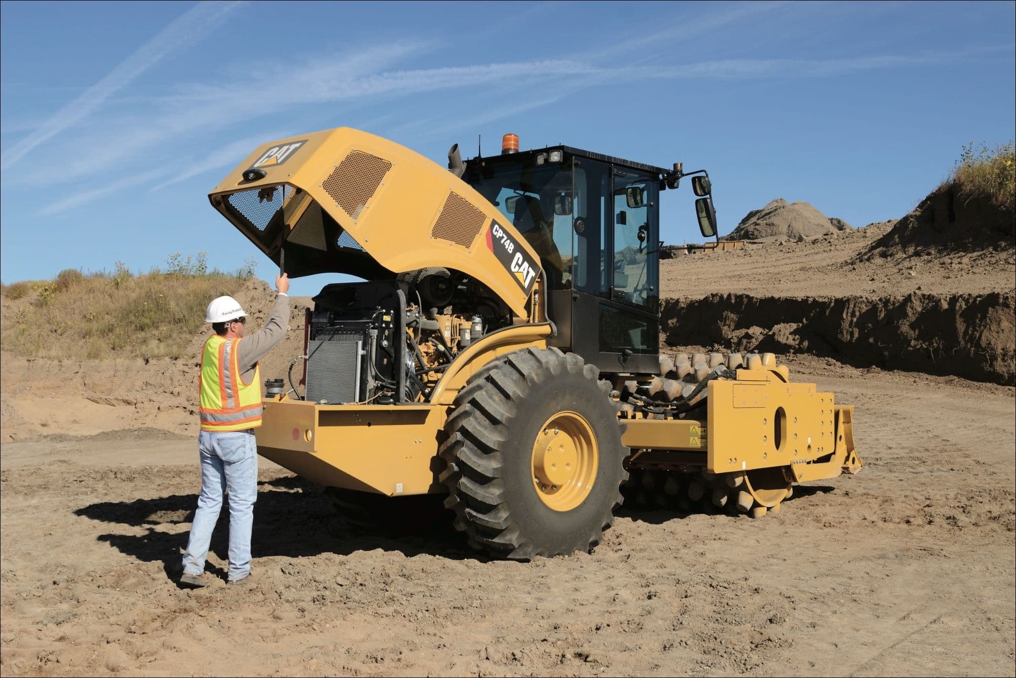 Manual de Serviço CATERPILLAR - CP-74B - Rolo Compactador Vibratório (Inglês) PDF