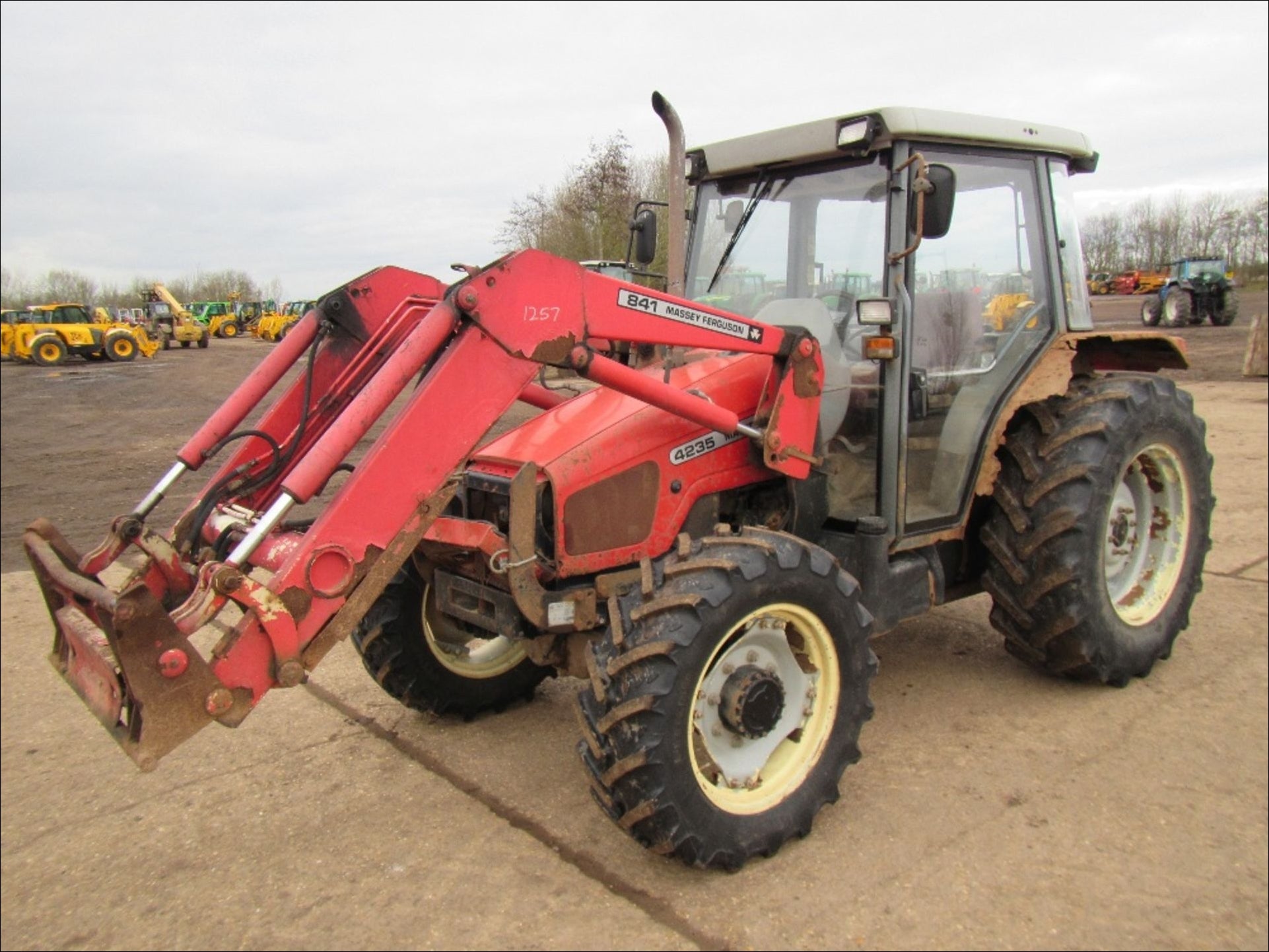 CATÁLOGO DE PECAS MASSEY FERGUSON - MF831\841\844\845\846