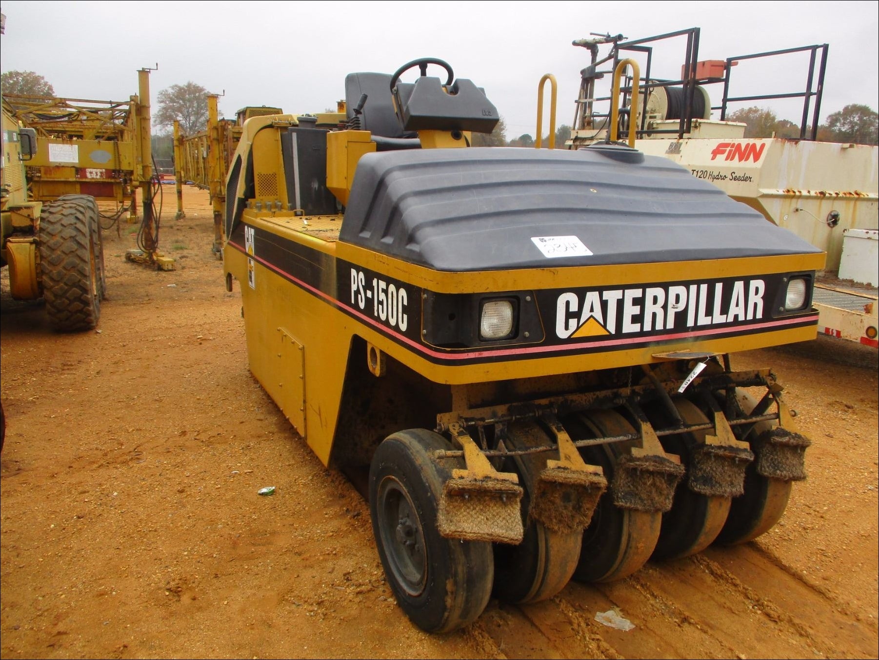 Manual de Serviço CATERPILLAR - PS-150C - Rolo Compactador Pneumático (Inglês) PDF